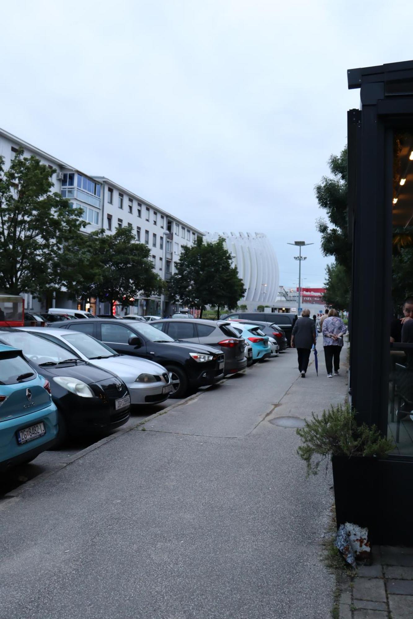 Apartman Lumi Arena Zagrzeb Zewnętrze zdjęcie