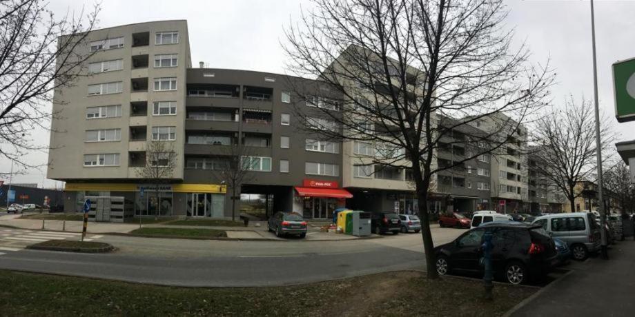 Apartman Lumi Arena Zagrzeb Zewnętrze zdjęcie
